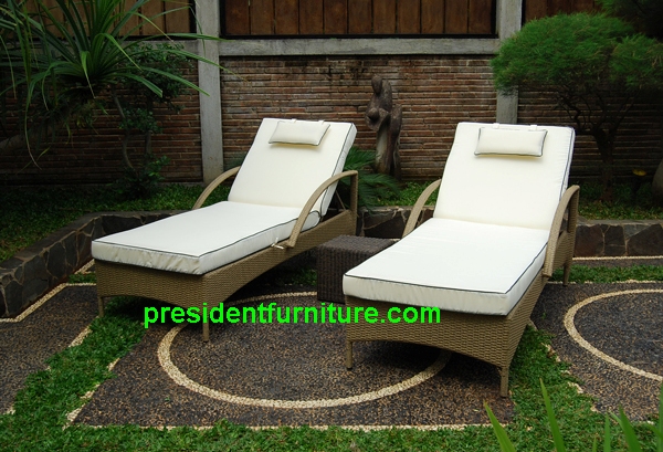 teak garden furniture Cushion For Wicker Sun Lounger