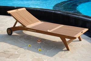 Teak Lounger