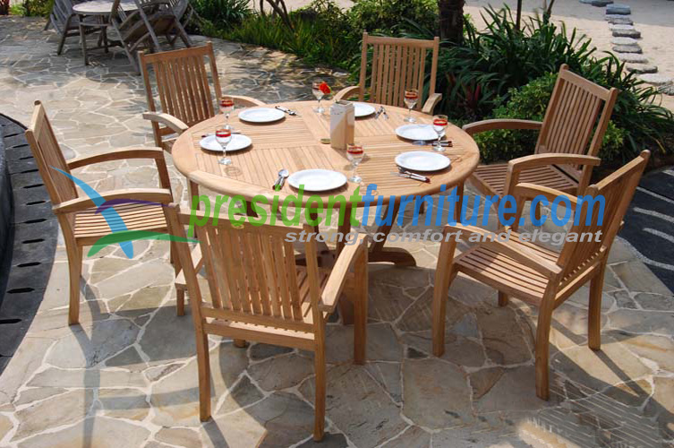 President teak stacking with round table